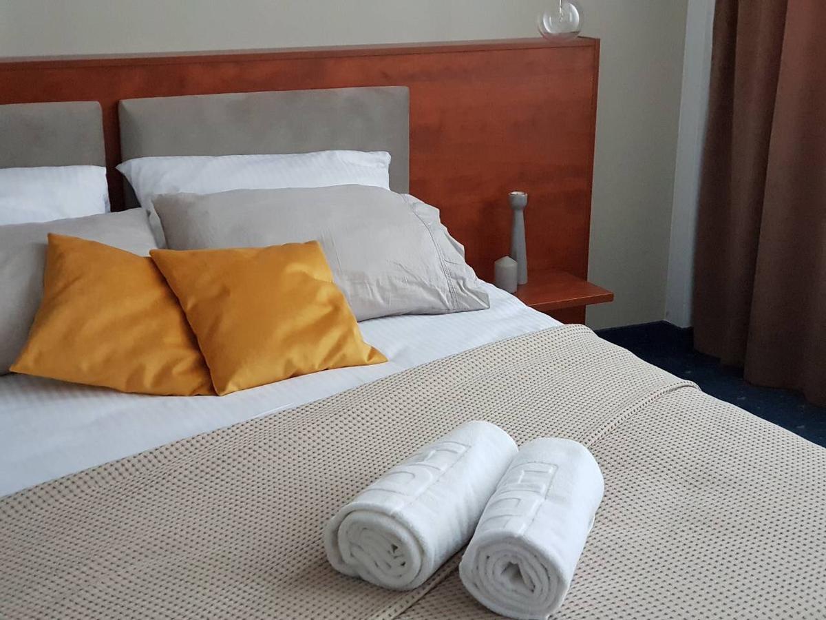 Hotel City Prnjavor 外观 照片