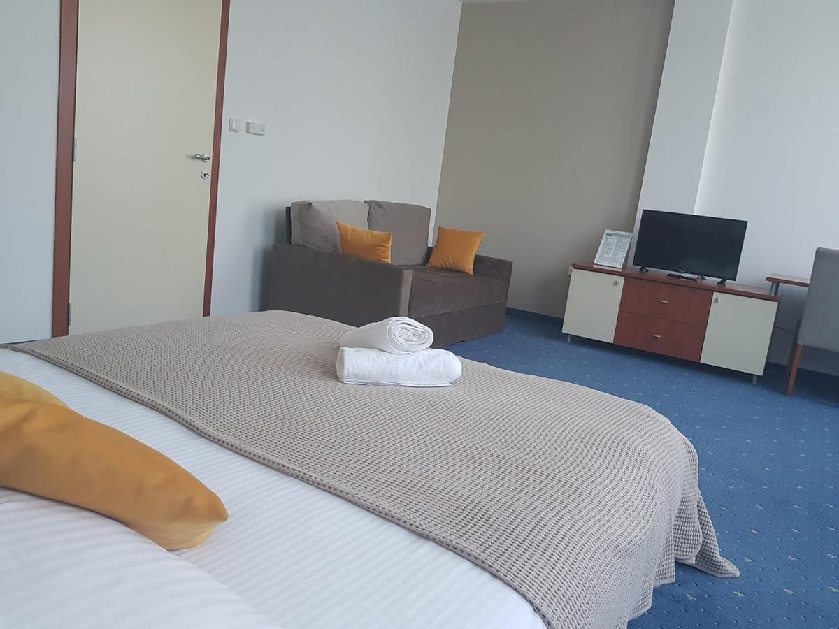 Hotel City Prnjavor 外观 照片